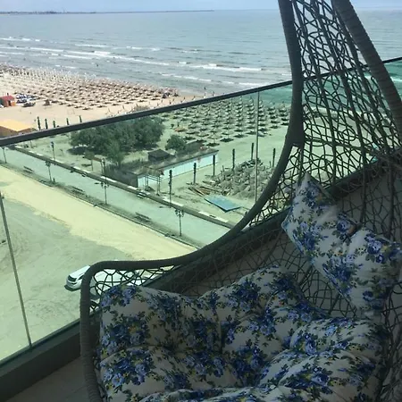 Velvet 64 Pe Plaja 公寓