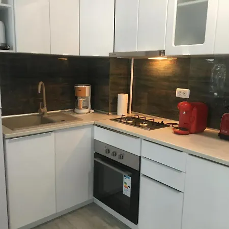 Velvet 64 Pe Plaja *